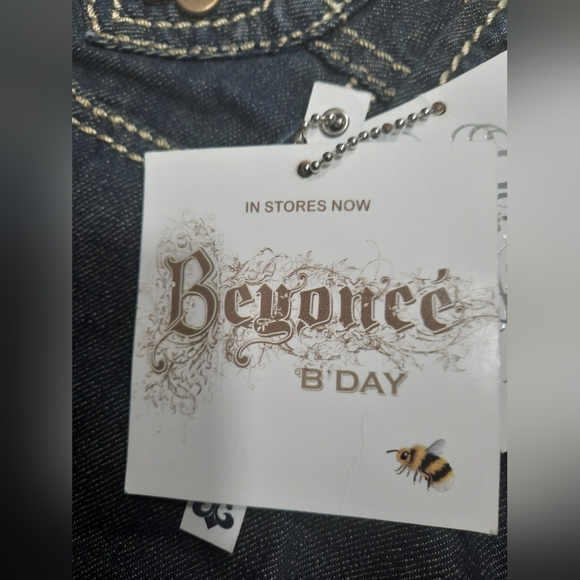 Ladies Dereon Jeans - Picture 3 of 4